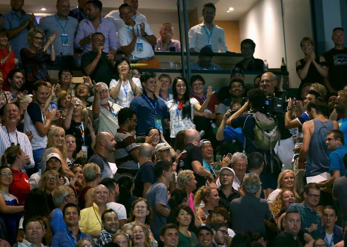 Finále Australian Open 2017: nabídka k sňatku v hledišti