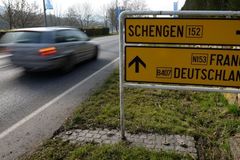 Rozpad Schengenu by přišel na 1,4 bilionu eur. Nejvíc by tratily Francie a Německo
