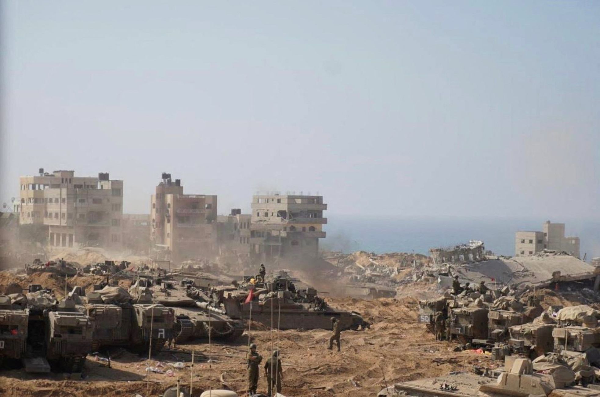 Izraelské tanky v Pásmu Gazy.