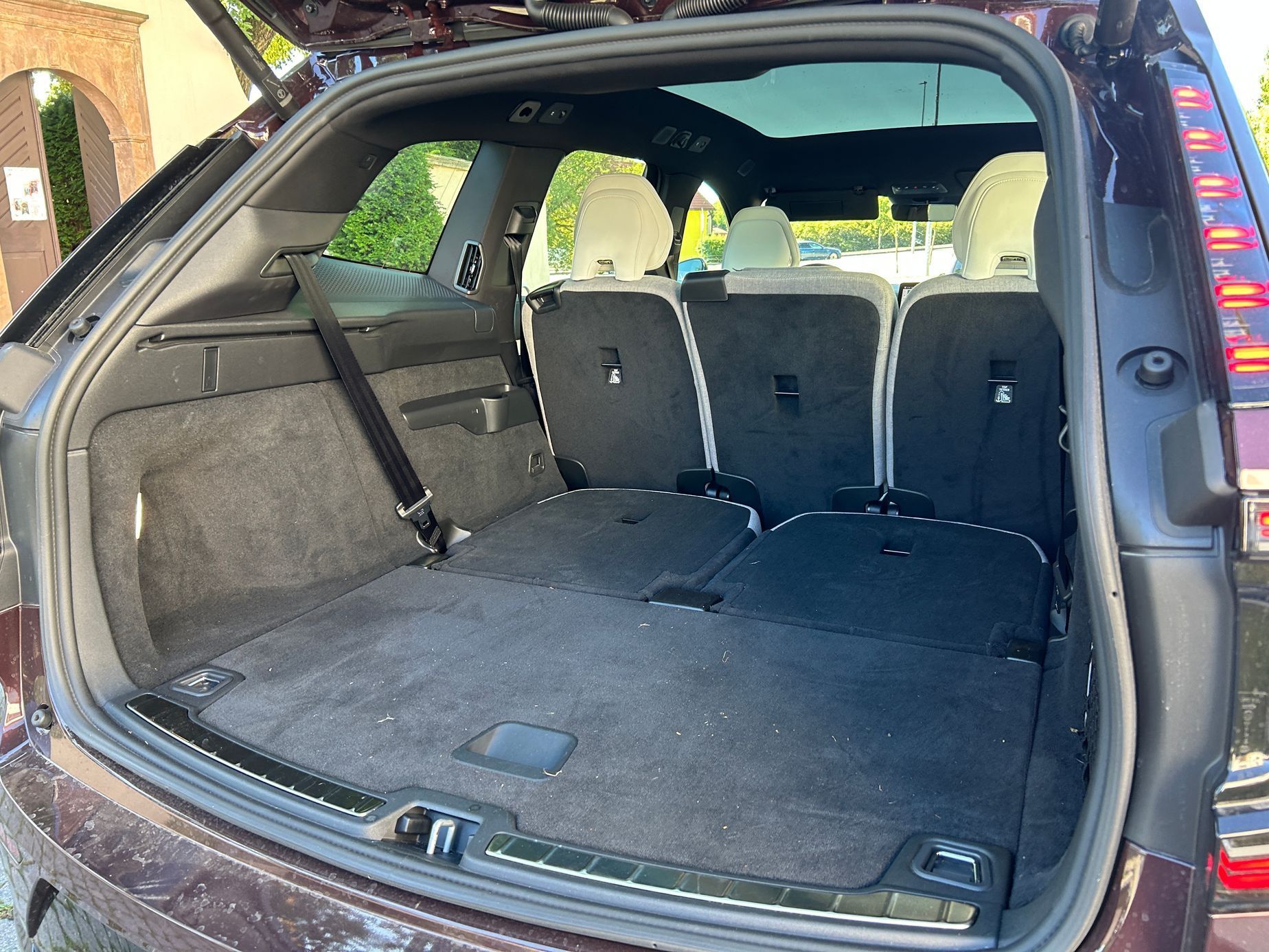 Volvo EX90