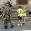 Fronty a turisté a Hradní stráž - Pražský Hrad