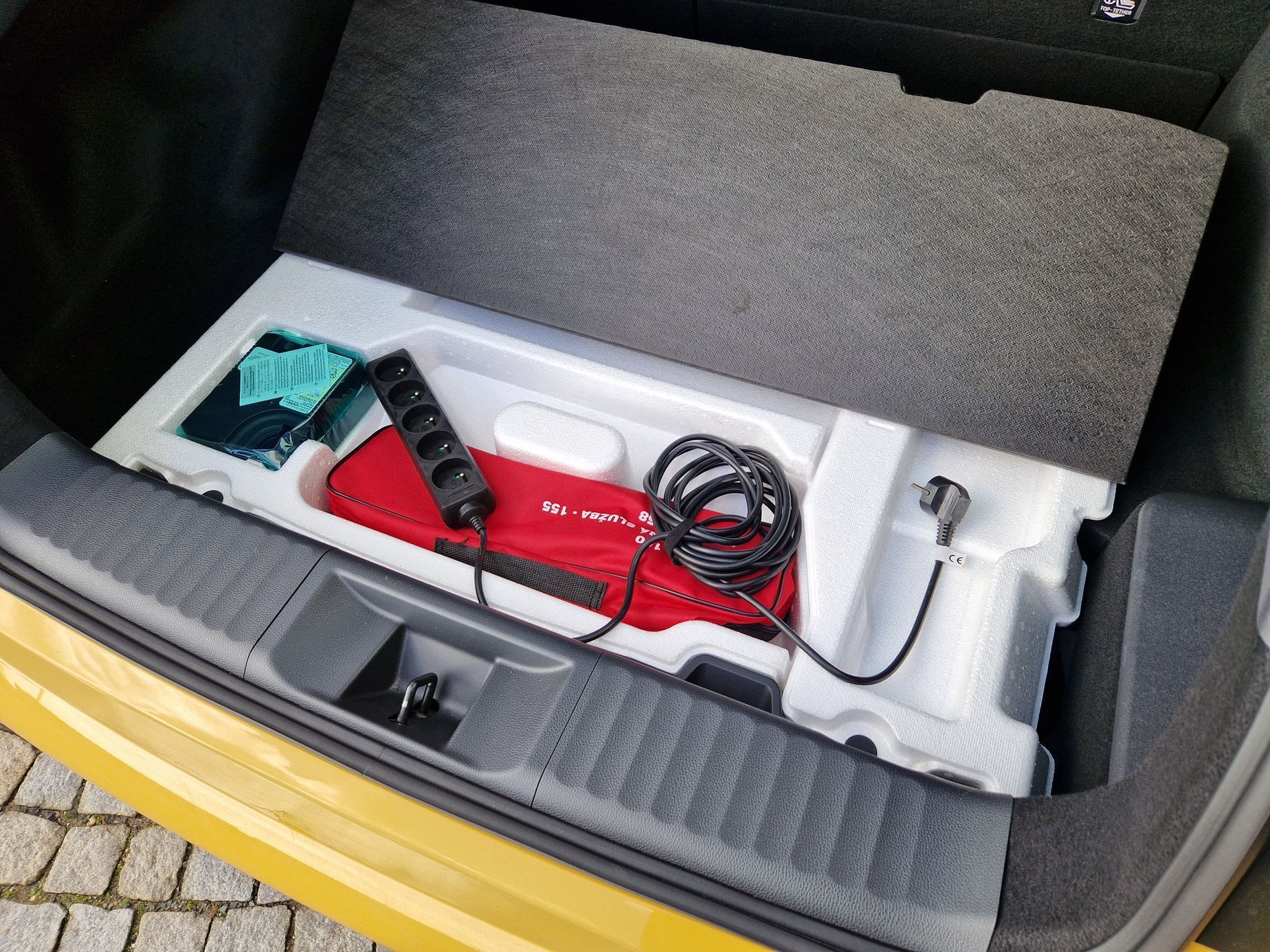 Toyota Prius Plug-in Hybrid test