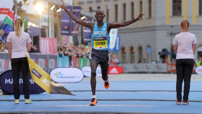 Keňský běžec Stephen Kiprop.