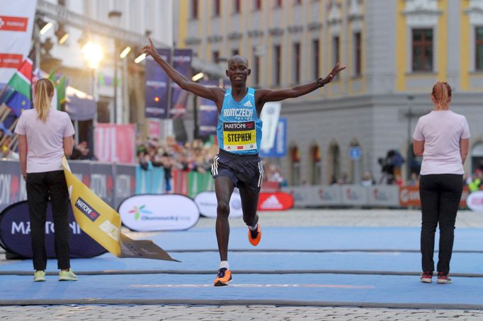 Keňský běžec Stephen Kiprop.