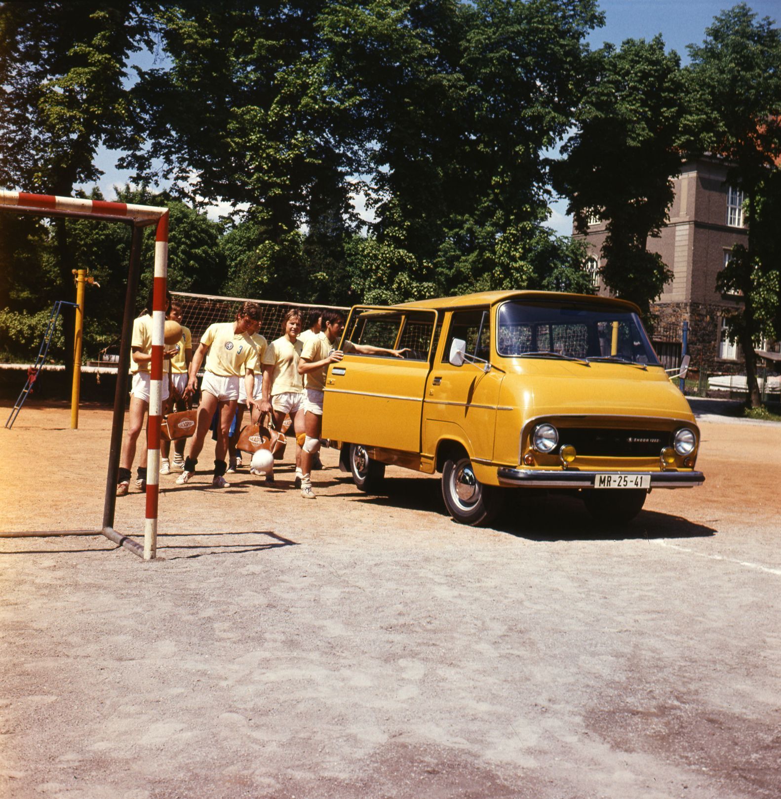 Škoda 1203