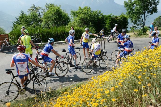 Na koloběžkách po trase Tour de France 2013