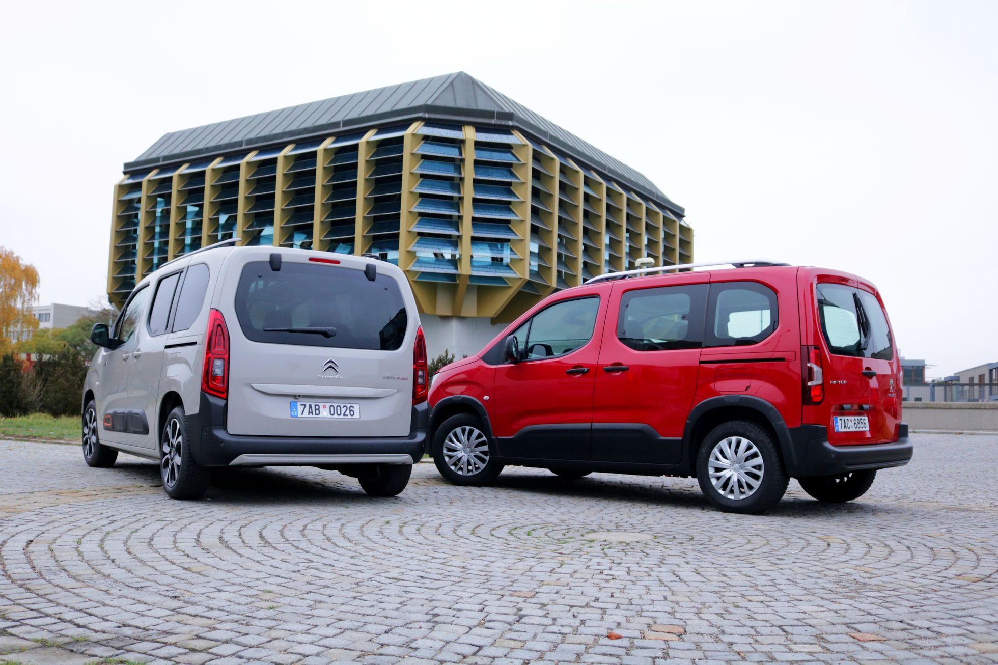 Citroën Berlingo vs. Peugeot Rifter test 2018