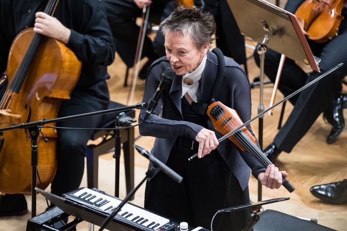 Laurie Anderson.