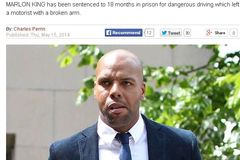 Fotbalista King dostal za bouračku se zmrzlinou rok a půl