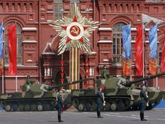 Letošní oslavy Dne vítězství si v ničem nezadají s oslavami, jakých bylo Rudé náměstí svědkem před rozpadem SSSR.