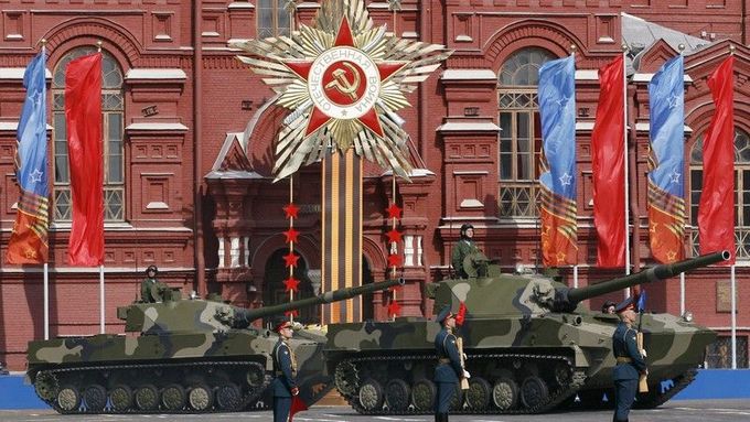 Letošní oslavy Dne vítězství si v ničem nezadají s oslavami, jakých bylo Rudé náměstí svědkem před rozpadem SSSR.