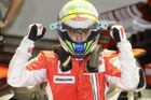 Massa vrátil Hamiltonovi úder, pod světly vyjede první