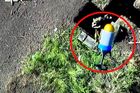 "Dostaň se níž, kouří tam Rus." Ukrajinci ukázali útok dronem od A do Z