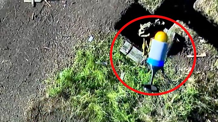 "Dostaň se níž, kouří tam Rus." Ukrajinci ukázali útok dronem od A do Z; Zdroj foto: Aktuálně.cz/Rádio Svobodná Evropa