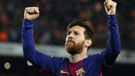 Lionel Messi v celkovém srovnání poprvé přeskočil Cristiana Ronalda. Vydělal za uplynulý rok o tři miliony dolarů víc než portugalský útočník – 111 milionů dolarů. Tedy ani ne polovinu, co Mayweather. Messi je před Ronaldem v žebříčku vůbec poprvé, i když těsně.