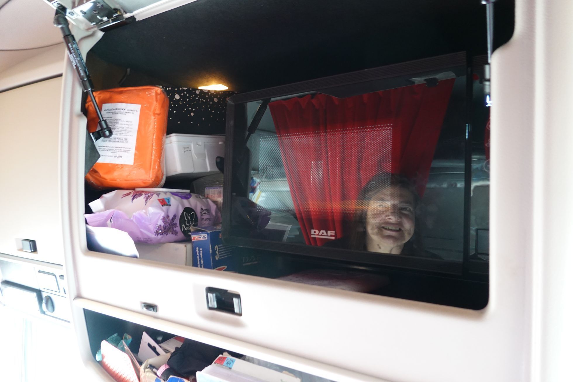 monika sustrova, kamionacka