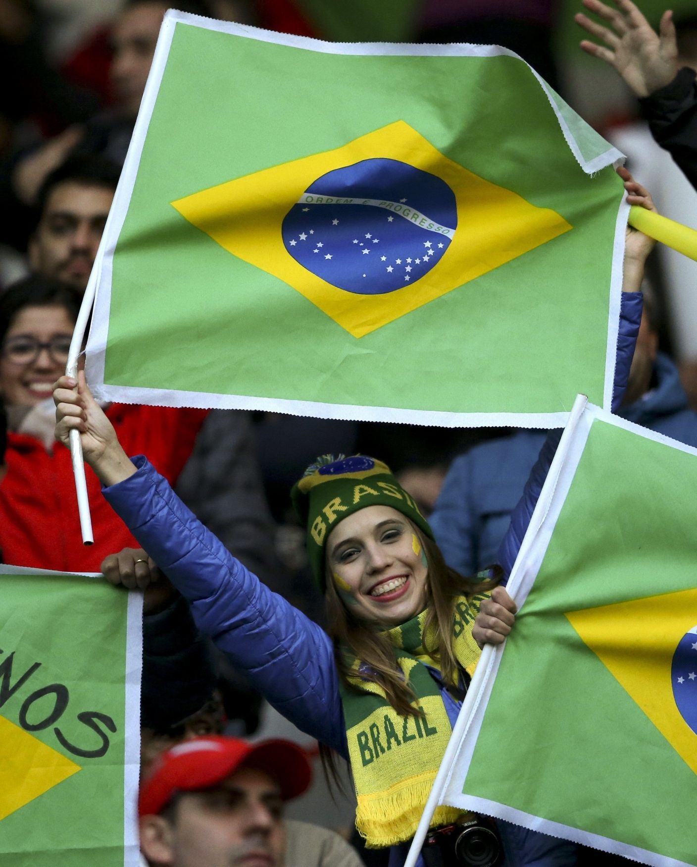 Fanoušci na Copa América 2015: fanynka Brazílie