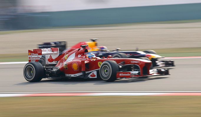 Formule 1, VC Číny: Fernando Alonso (Ferrari) a Sebastian Vettel (Red Bull)