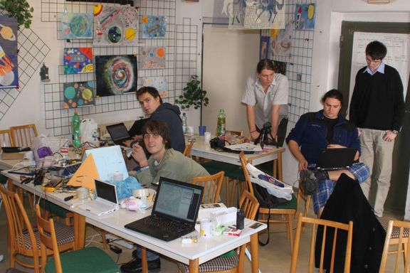 Studentský tým pracuje na vývoji historicky první slovenské družice.