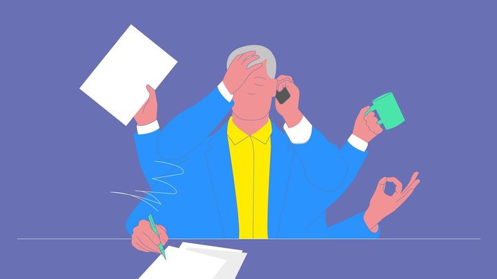 Ředitelé škol se topí ve stozích papírů. Volají, aby jim stát hodil záchranný kruh