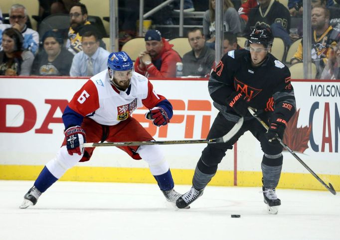 Příprava před SP, Česko-Výběr Severní Ameriky: Michal Kempný - Dylan Larkin (71)