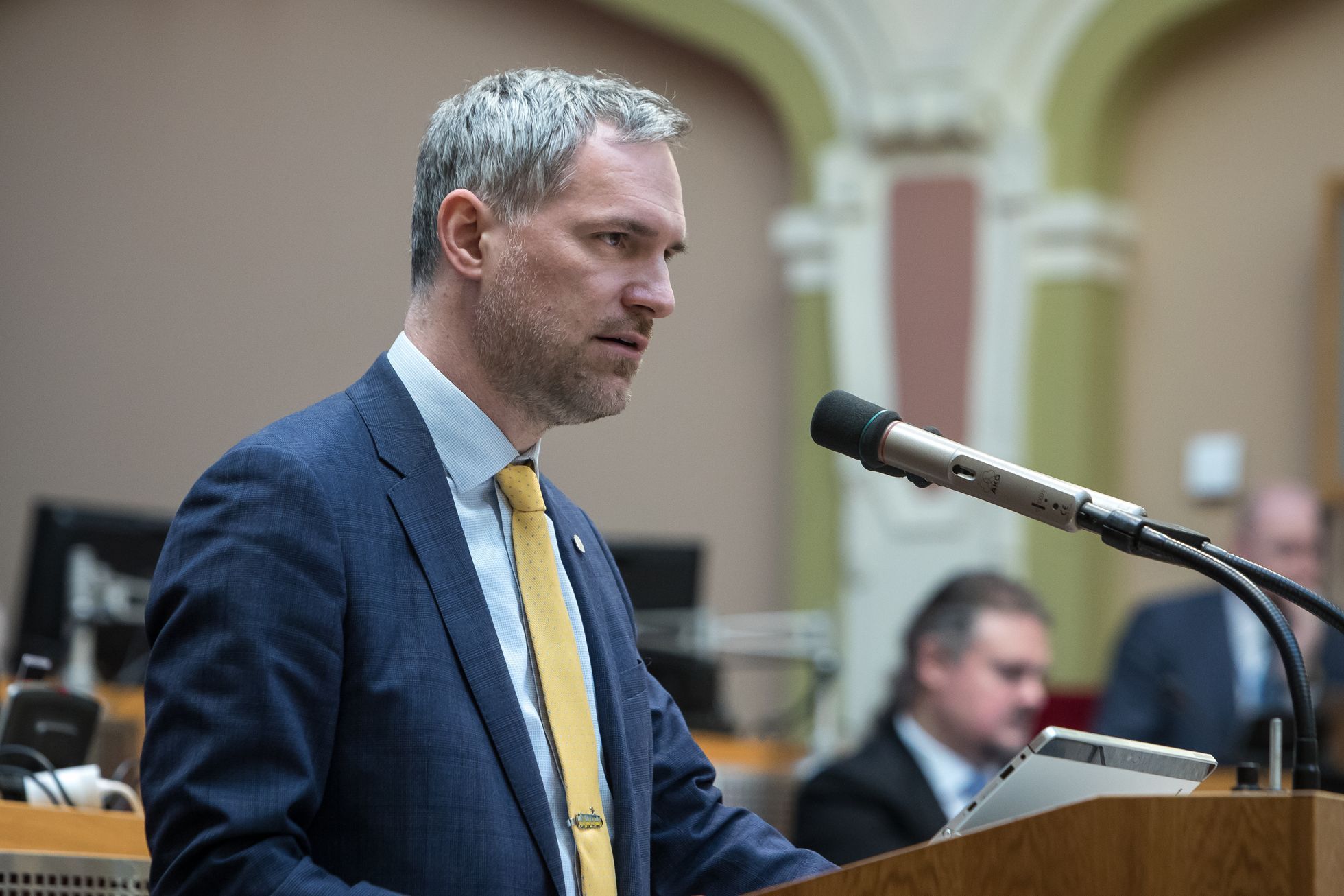 Zasedání pražského zastupitelstva při volbě primátora Bohuslava Svobody ze SPOLU a nové Rady města