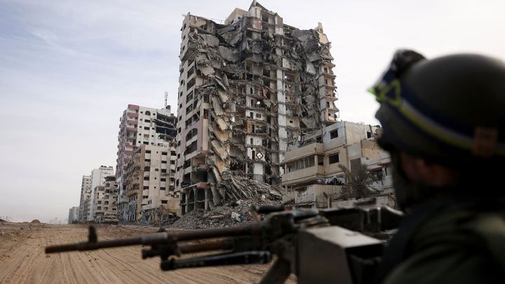 Izraelská armáda poprvé vstoupila do Dajr Balahu, kde Hamás zřejmě drží rukojmí; Zdroj foto: Reuters