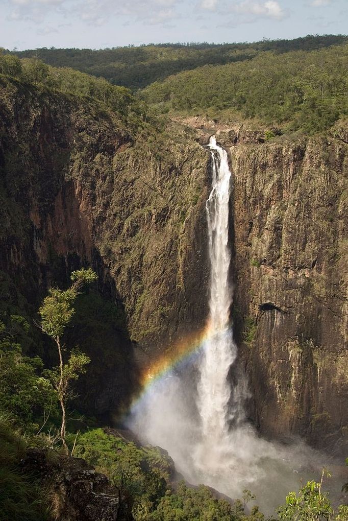 Název : Wallaman Falls   Místo : Austrálie