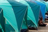 Stany na thajské straně pro thajské uprchlíky z oblasti bojů, které zuří již čtvrtý den