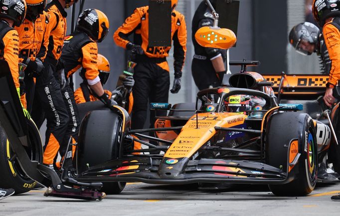 Oscar Piastri, McLaren ve VC Maďarská formule 1 2025