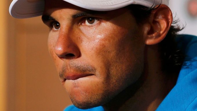 Prohlédněte si galerii ze zápasu tenisových hvězd Novaka Djokoviče a Rafaela Nadala ve čtvrtfinále Roland Garros, který jasně vyhrála světová jednička ze Srbska.