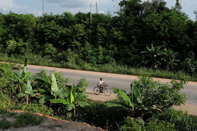 Po stopách otrokářů v africké Ghaně, kteří odsud začali před 400 lety vyvážet otroky do Ameriky. 1. 8. 2019