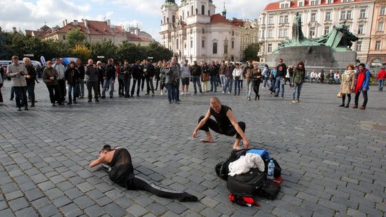 Šašci, komedianti a Andrej Babiš