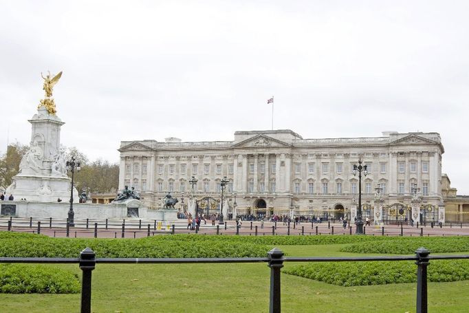 sídlo královské rodiny v Buckinghamském paláci, Londýn