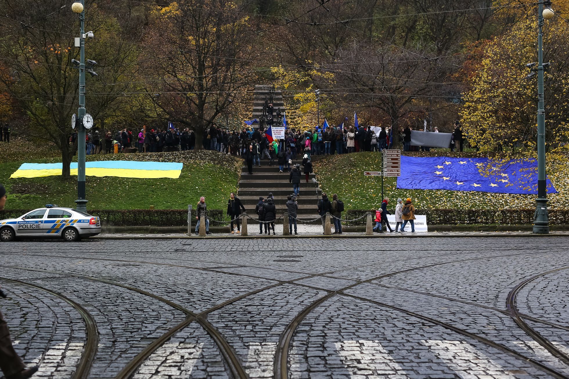 Oslavy výročí 17. listopadu, 2017, Národní třída, Albertov, DSSS Můstek