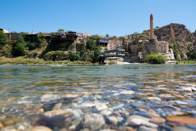 Starověké město Hasankeyf v Turecku, které zatopí  plánovaná vodní přehrada.