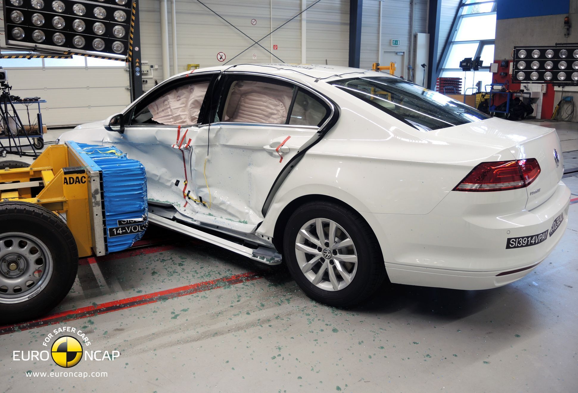 EuroNCAP - Volkswagen Passat