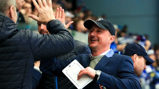 Prohlédněte si fotografie z pátého zápasu čtvrtfinále Tipsport extraligy v němž hokejisté Plzně výhrou nad Olomoucí 2:1 rozhodli o svém postupu do semifinále.