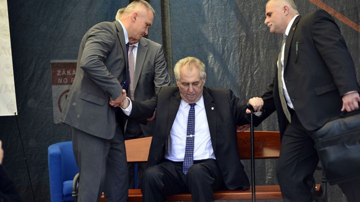 Z Hradu zmizelo 20 tisíc nábojů. V kauze Zemanových strážců nastal obrat