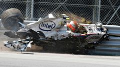 Robert Kubica se svým vozem BMW-Sauber těžce havaroval při Velké ceně Kanady 2007