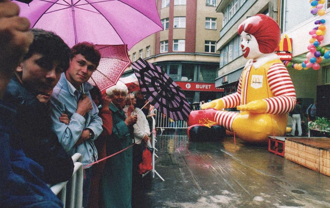 Jednorázové užití / Fotogalerie / Historie McDonald's / McDonald's CZ