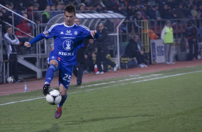 Fotbalista Olomouce Jan Navrátil v utkání proti Jablonci v Gambrinus lize 2012/13.