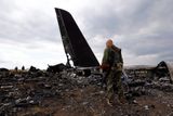 Sestřelené letadlo Il-76 ukrajinské armády v Luhansku. V jeho útrobách zemřelo 49 lidí.