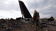 Sestřelené letadlo Il-76 ukrajinské armády v Luhansku. V jeho útrobách zemřelo 49 lidí.