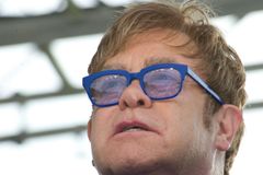 Elton John jede do Prahy přehrát největší hity