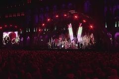 Pražské křižovatky v říjnu s láskyplným programem