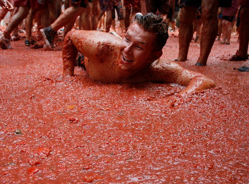 Rajčatová bitva Tomatina ve Španělsku