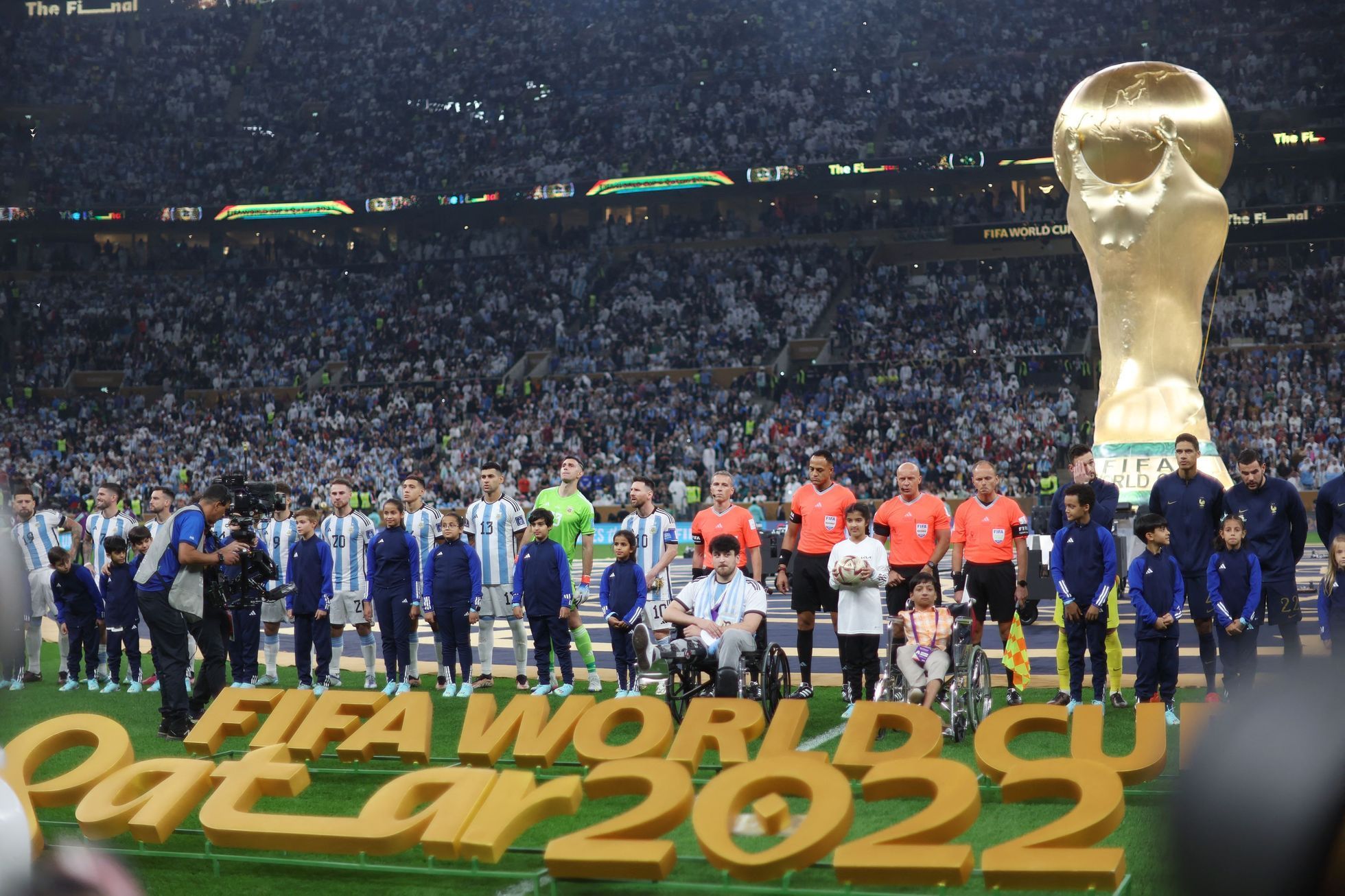 Finále MS ve fotbale 2022, Argentina - Francie: Nástup