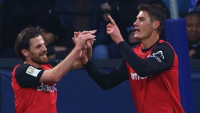 Patrik Schick (Bayer Leverkusen) slaví gól