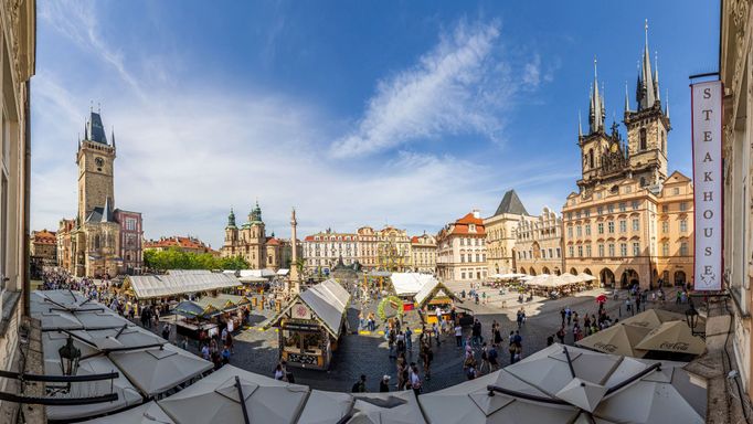 Průřez tvorbou externího fotografa Radoslava Vnenčáka za rok 2024.